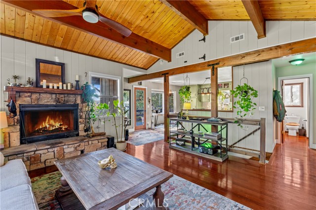 Detail Gallery Image 7 of 49 For 337 Wylerhorn, Crestline,  CA 92325 - 3 Beds | 2/1 Baths