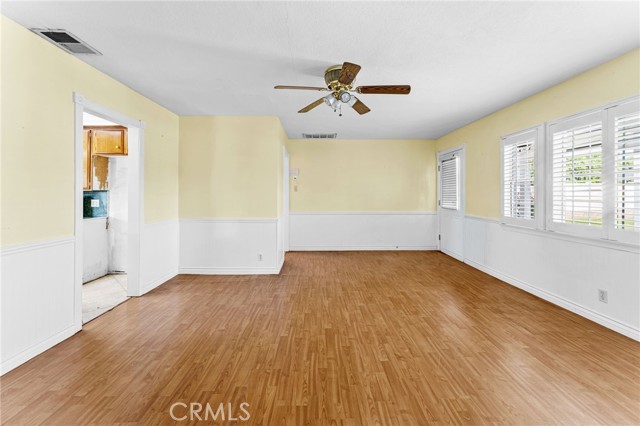 1045 Cathedral Way, Pomona CA: https://media.crmls.org/medias/1f698014-43f0-42fd-bda0-ffd7b62e907d.jpg