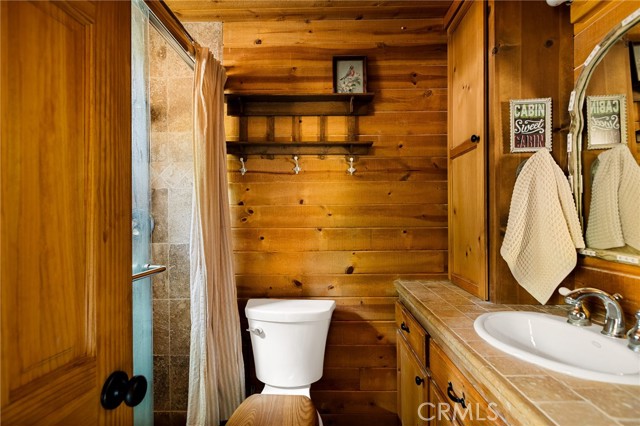 Detail Gallery Image 16 of 22 For 33400 Bluebird Dr, Green Valley Lake,  CA 92341 - 1 Beds | 1 Baths