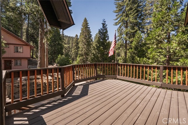 Detail Gallery Image 11 of 45 For 7226 Yosemite Park Way, Yosemite,  CA 95389 - 2 Beds | 2 Baths