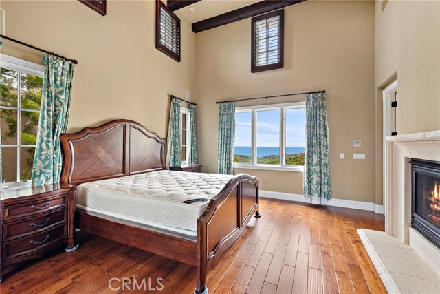 27 Pacific Mist, Newport Coast CA: https://media.crmls.org/medias/1f6af281-9ed0-4801-824d-8e3fdb53da7b.jpg