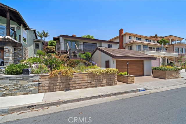 318 Avenida Santa Margarita, San Clemente CA: https://media.crmls.org/medias/1f6b951a-5579-4f1e-9ea3-2ff1393e2dd8.jpg