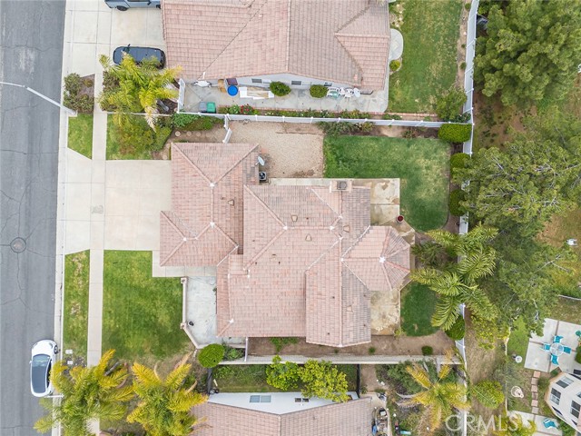 701 Black Oak Circle, Corona CA: https://media.crmls.org/medias/1f6c1aed-d790-4792-9b76-32fc5895defe.jpg