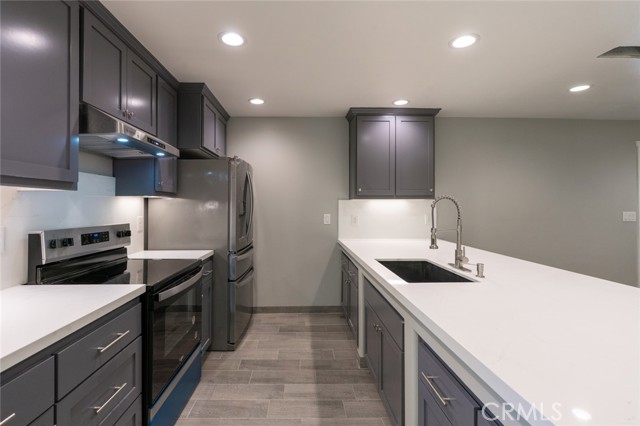 Detail Gallery Image 10 of 38 For 1821 W 8th St, Merced,  CA 95341 - 3 Beds | 2 Baths