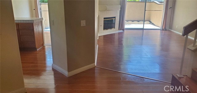 Detail Gallery Image 6 of 14 For 8090 E Goldenrod Ln, Anaheim,  CA 92808 - 3 Beds | 3 Baths