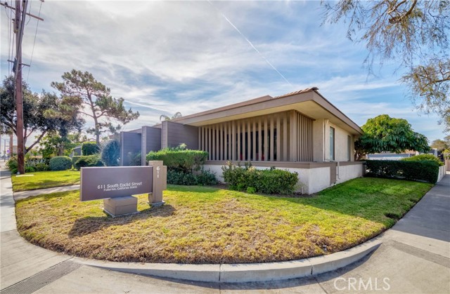 611 S Euclid St, Fullerton, CA 92832