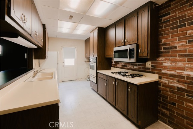 Detail Gallery Image 4 of 17 For 16332 Pocono Street, La Puente,  CA 91744 - 3 Beds | 2 Baths