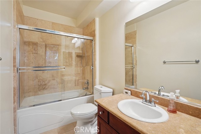 15206 Burbank Boulevard, Sherman Oaks CA: https://media.crmls.org/medias/1f6da735-3533-4428-a309-491b2e3071ef.jpg