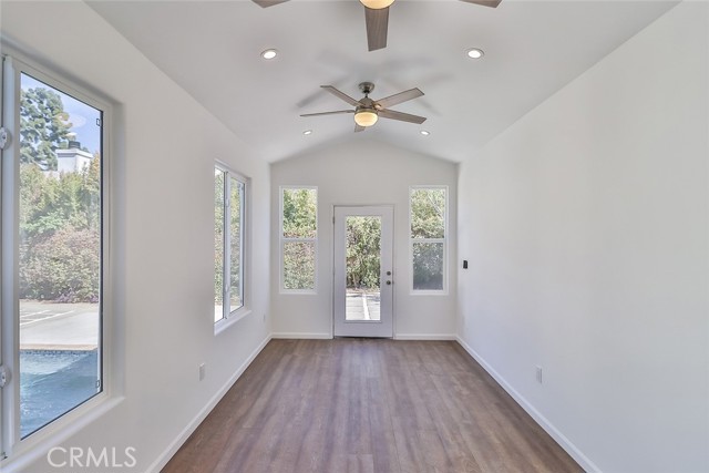 Detail Gallery Image 27 of 29 For 14434 Greenleaf, Sherman Oaks,  CA 91423 - 5 Beds | 3/2 Baths