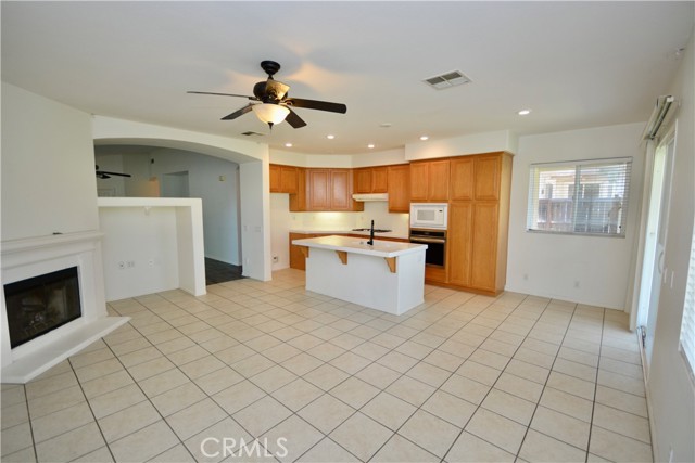 31105 Sunningdale Drive, Temecula CA: https://media.crmls.org/medias/1f6f4f36-9123-4700-94d8-d38661ca175c.jpg
