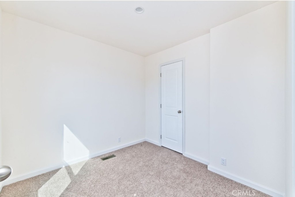 MLS #OC25250343 image #6