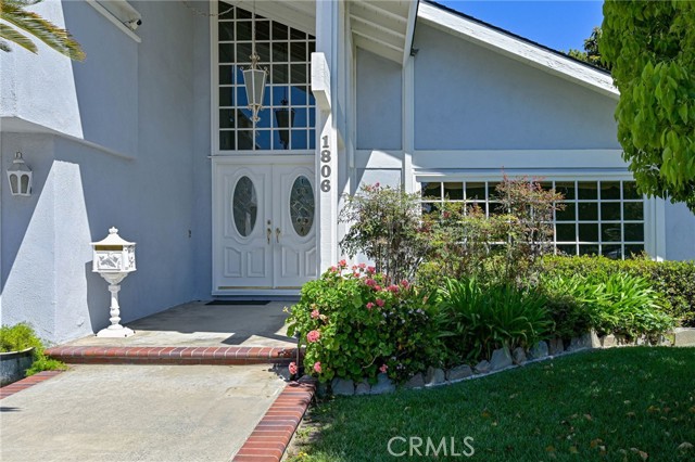 Detail Gallery Image 3 of 32 For 1806 Jones Pl, Placentia,  CA 92870 - 4 Beds | 2/1 Baths