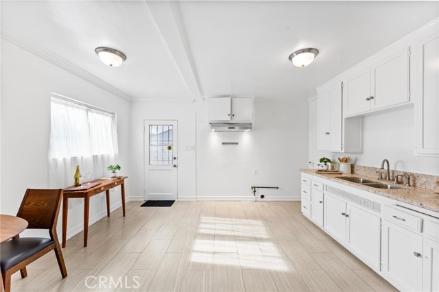 Detail Gallery Image 15 of 27 For 6003 Bellflower, Lakewood,  CA 90713 - 3 Beds | 1 Baths