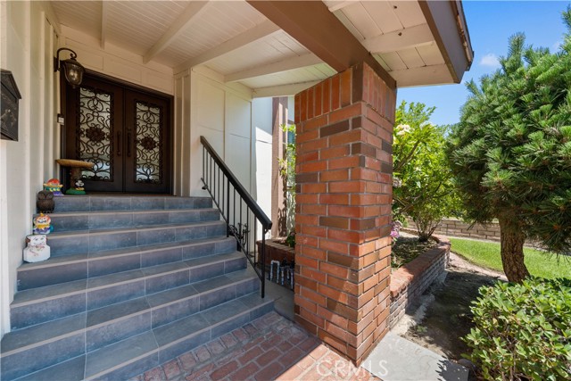 23072 Aspen Knoll Drive, Diamond Bar CA: https://media.crmls.org/medias/1f722c56-1c26-4238-8b33-bc371ccbf3c0.jpg