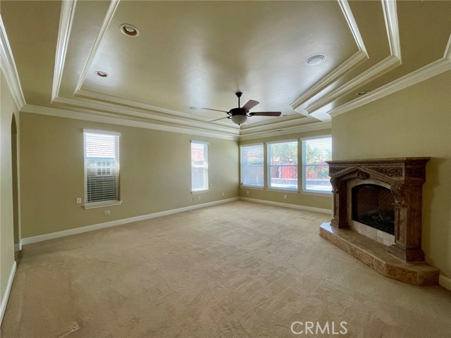 16052 W Middleton Avenue, Kerman CA: https://media.crmls.org/medias/1f728e6d-c00a-496a-b45a-9bc82bd1f84f.jpg