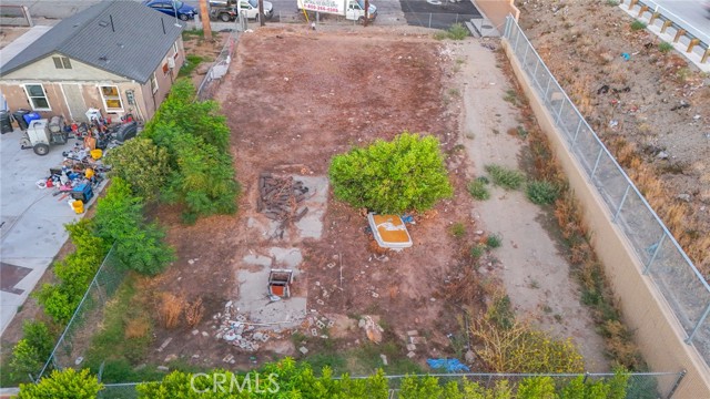  Land for Sale in Bloomington, California