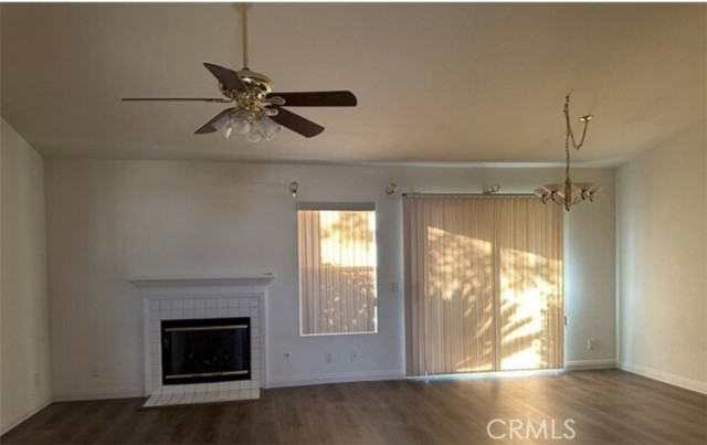Detail Gallery Image 2 of 8 For 831 Balsam Way, Hemet,  CA 92545 - 2 Beds | 2 Baths
