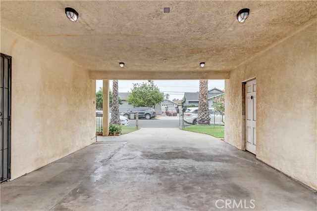 Detail Gallery Image 17 of 18 For 8200 Priscilla, Downey,  CA 90242 - 4 Beds | 2 Baths