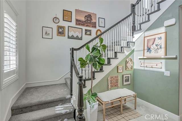 12060 N Azurita Court, Porter Ranch CA: https://media.crmls.org/medias/1f737b0e-c4b4-42e1-a3ae-beb28f33f51d.jpg