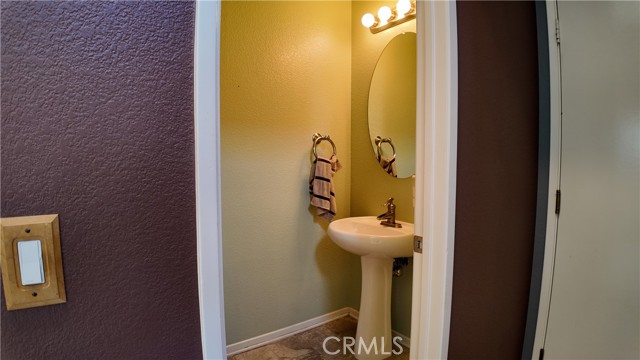 Detail Gallery Image 13 of 42 For 26482 Clydesdale Ln, Moreno Valley,  CA 92555 - 4 Beds | 2/1 Baths