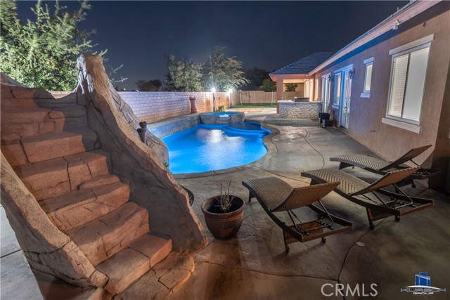 Detail Gallery Image 33 of 38 For 12948 Hyperion Ln, Apple Valley,  CA 92308 - 5 Beds | 3/1 Baths