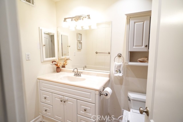 Detail Gallery Image 13 of 19 For 23136 Anza Ave, Torrance,  CA 90505 - 4 Beds | 2 Baths