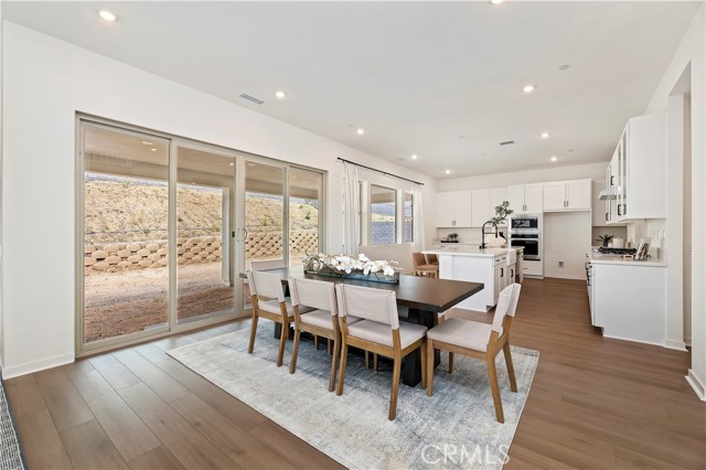 Detail Gallery Image 19 of 67 For 15800 Conservatory Dr, Fontana,  CA 92336 - 5 Beds | 4/1 Baths