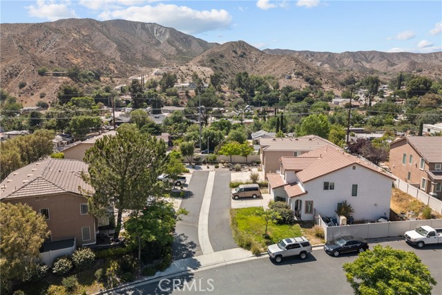 29513 Blake Way, Canyon Country CA: https://media.crmls.org/medias/1f74dc7c-bd92-4de0-97a7-a8f6e6e4c761.jpg