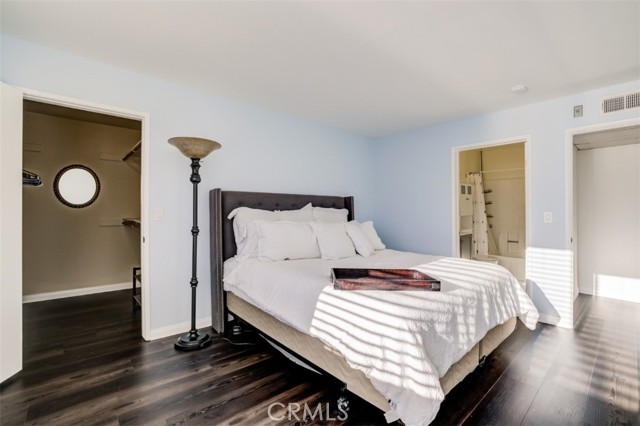 9920 Jordan Avenue, Chatsworth CA: https://media.crmls.org/medias/1f752920-78e7-4faa-a454-33de71642543.jpg