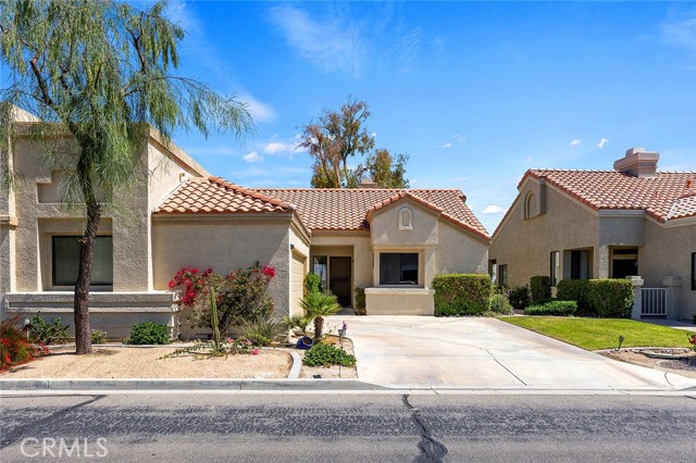 Detail Gallery Image 1 of 39 For 41300 Inverness Way, Palm Desert,  CA 92211 - 2 Beds | 2 Baths
