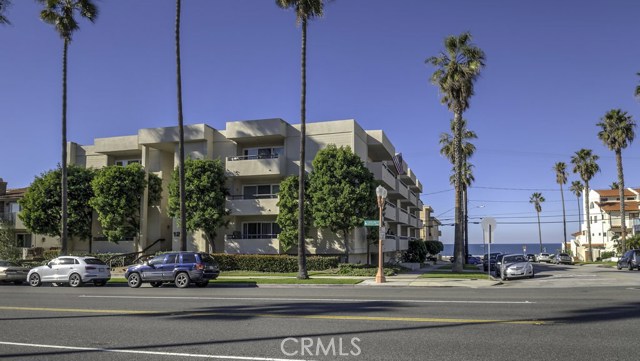 1201 Catalina Avenue, Redondo Beach, California 90277, 2 Bedrooms Bedrooms, ,2 BathroomsBathrooms,Residential,Sold,Catalina,SB17024570