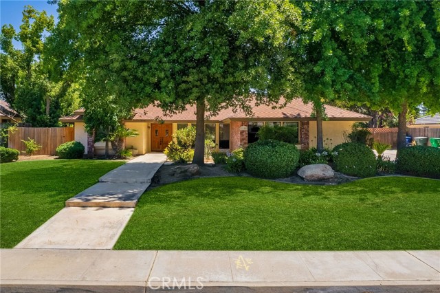 Detail Gallery Image 1 of 1 For 2106 Old Farm Rd, Bakersfield,  CA 93312 - 4 Beds | 2/1 Baths