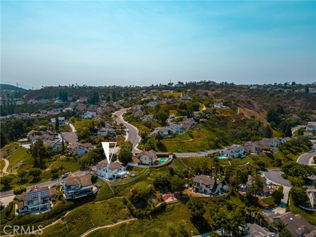 580 S Londerry Ln, Anaheim Hills CA: https://media.crmls.org/medias/1f78d6bc-9331-4483-9f02-88dc9a07f2c5.jpg