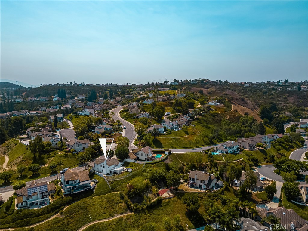 https://media.crmls.org/medias/1f78d6bc-9331-4483-9f02-88dc9a07f2c5.jpg?preset=X-Large