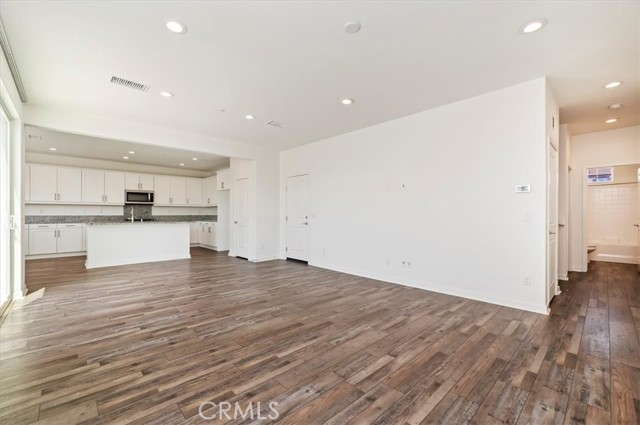 13893 La Pradera Way, Eastvale CA: https://media.crmls.org/medias/1f78e66e-417f-4ea2-a11b-c81c5f813bff.jpg