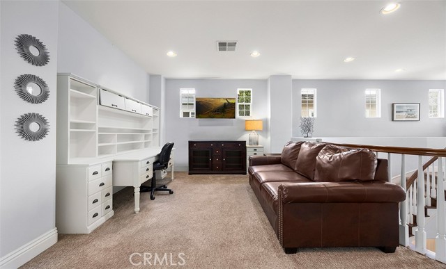 6615 Feather Drive, Huntington Beach CA: https://media.crmls.org/medias/1f793648-12d3-45ff-9810-fe76efc6fe9a.jpg