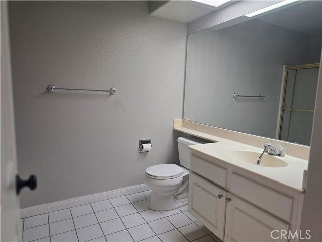 42140 Lyndie Lane, Temecula CA: https://media.crmls.org/medias/1f79aba0-59aa-4e1e-9d6e-96f5839ffa85.jpg