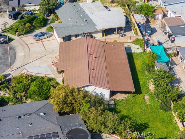 Detail Gallery Image 4 of 22 For 4202 West Fay Cir, Santa Ana,  CA 92703 - 4 Beds | 2 Baths