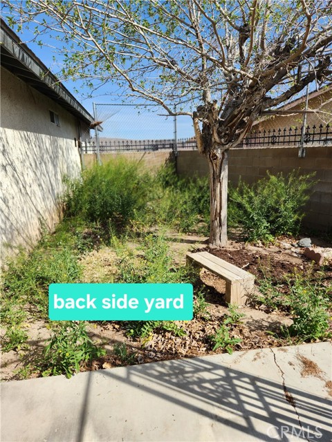 Detail Gallery Image 37 of 39 For 961 Chateau, Barstow,  CA 92311 - 2 Beds | 2 Baths