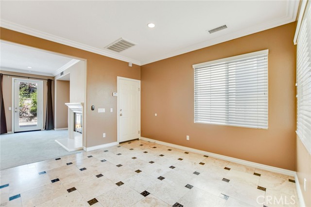 1767 Wright Place, Upland CA: https://media.crmls.org/medias/1f7b0ab9-8bd9-45ff-812d-3e1a3112d090.jpg