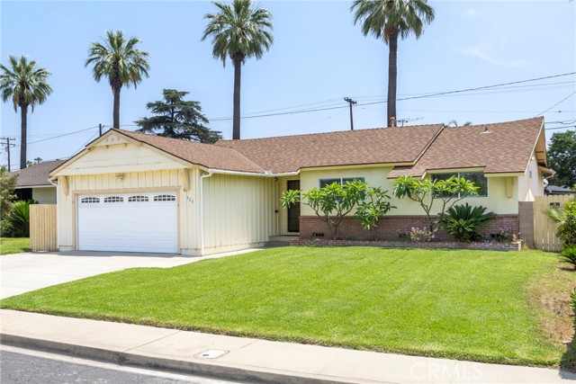 428 S Rosalinda Avenue, Azusa CA: https://media.crmls.org/medias/1f7bc293-1c33-4f7f-b2df-11e0ae639e14.jpg