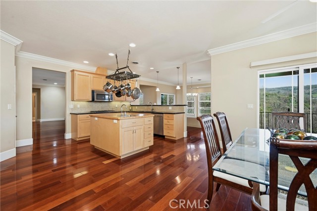 Detail Gallery Image 11 of 46 For 19438 Donkey Hill, Hidden Valley Lake,  CA 95467 - 4 Beds | 3/1 Baths