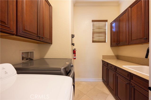 12920 Evermay Court, Rancho Cucamonga CA: https://media.crmls.org/medias/1f7e046f-2060-4c11-a110-8f3283e9570e.jpg