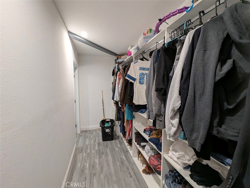 https://media.crmls.org/medias/1f7e74b6-f0d8-4800-86c9-b425927d37a7.jpg?preset=X-Large