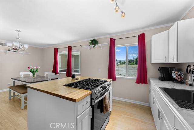 4620 East Charlton Avenue, Hemet CA: https://media.crmls.org/medias/1f7efb3e-44e3-4088-88f2-9aef6866c9e5.jpg