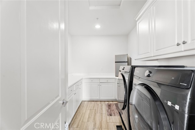 Detail Gallery Image 24 of 39 For 27606 Skylark Ln, Saugus,  CA 91350 - 5 Beds | 5/1 Baths