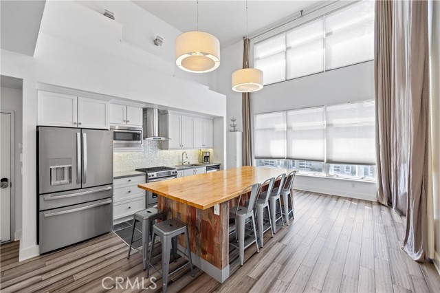 919 E Santa Ana Boulevard, Santa Ana CA: https://media.crmls.org/medias/1f7fcde0-4b31-489b-8a3f-a663a1f56783.jpg