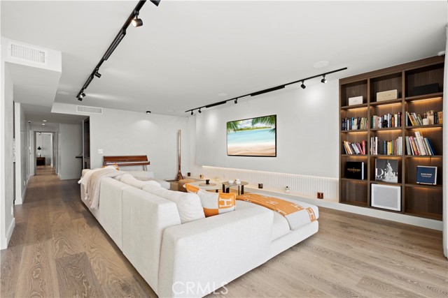 MLS #SR25264210 image #8