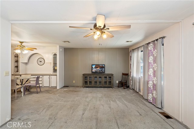 3500 Buchanan Street, Riverside CA: https://media.crmls.org/medias/1f7ff77a-60b3-4856-afce-13b58ec56ff7.jpg