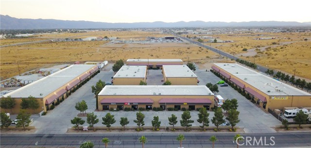 17229 Lemon Street, Hesperia, California 92345, ,Commercial Lease,For Rent,17229 Lemon Street,CRHD24210681